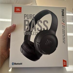JBL Harman Tune 510BT Black Headphones